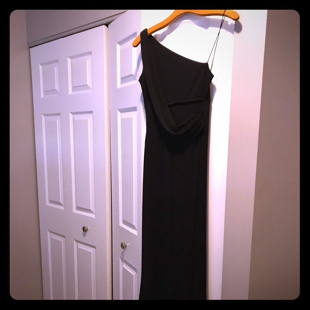 Head turning classic gown.
